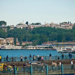 Holiday Han/Misafirhane İstanbul