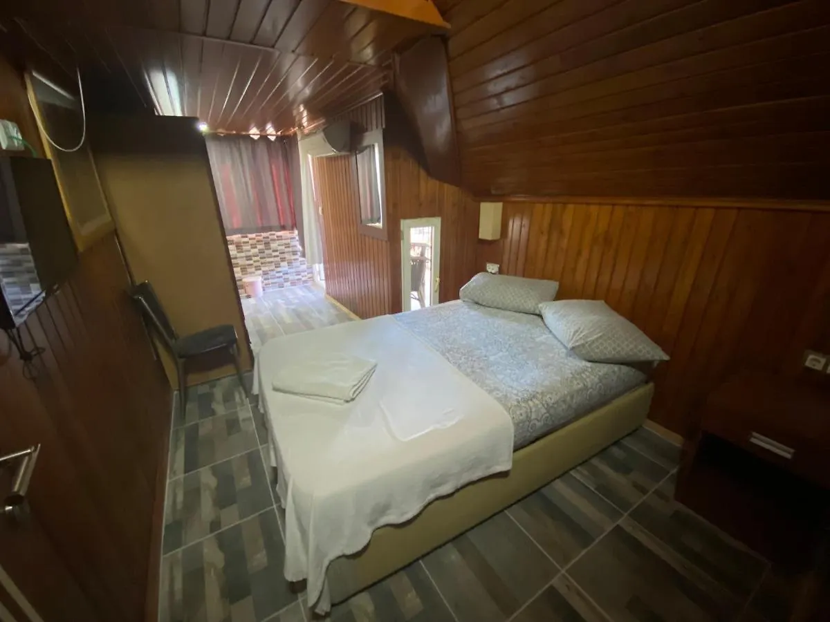 Camel Apartment Antalya 3*,
