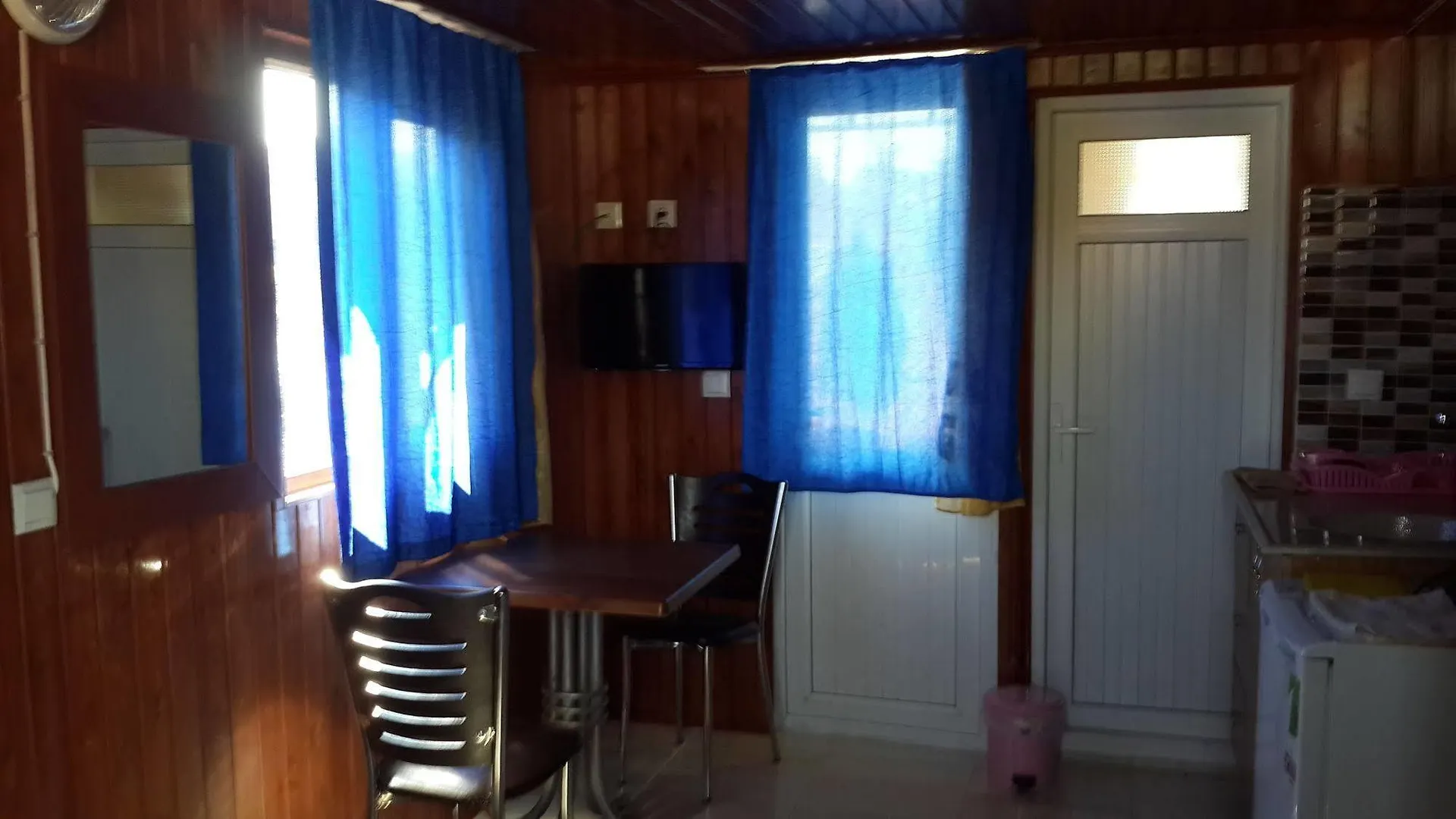 Camel Apartment Antalya 3*,  Türkiye